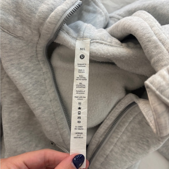 lululemon athletica Gray Women's Sweater - Picture 1 of 2